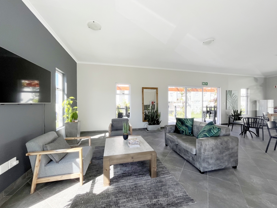 To Let 2 Bedroom Property for Rent in Haasendal Western Cape